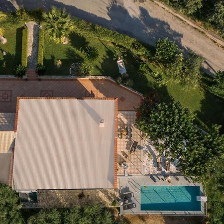 Villa Vrisi Fagias 外观 照片